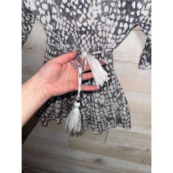 Aura Flowy Printed Romper Size S - Picture 5 of 7